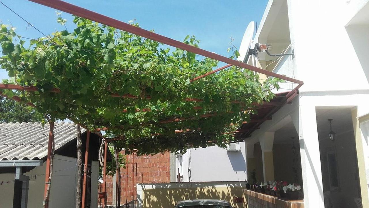 سوتوموري Apartments Avdic المظهر الخارجي الصورة
